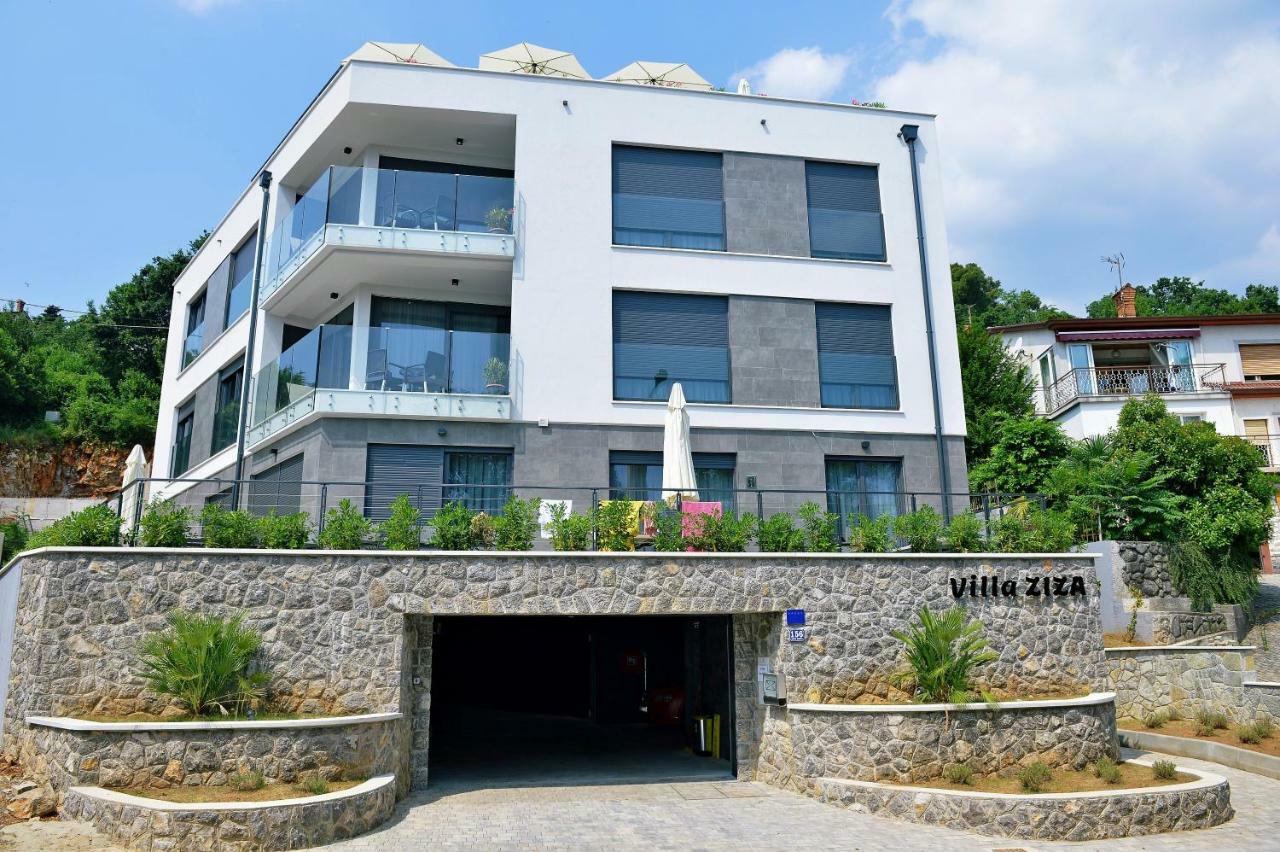 In Ziza, Rooftop Swimming Pool Apartma