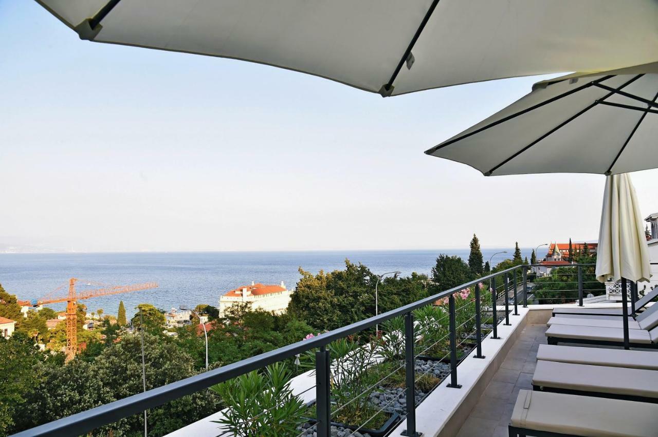 Apartma In Ziza, Rooftop Swimming Pool