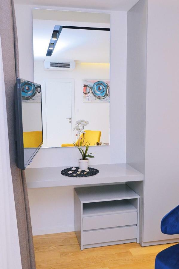 Apartma In Ziza, Rooftop Swimming Pool